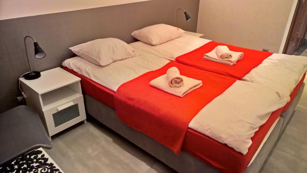 Hotel 凯尔采 外观 照片